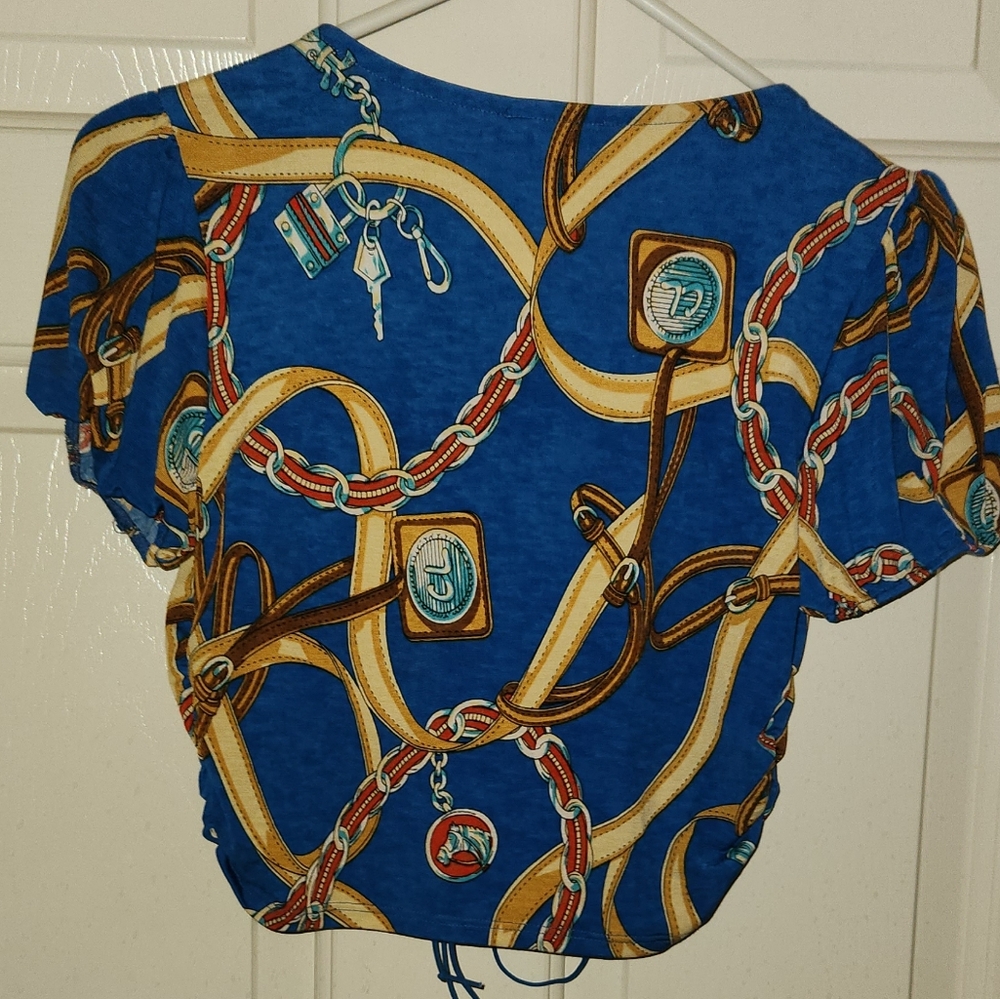 FINAL PRICE!! NWT!! FASHION NOVA CROP TOP! - Picture 3 of 3